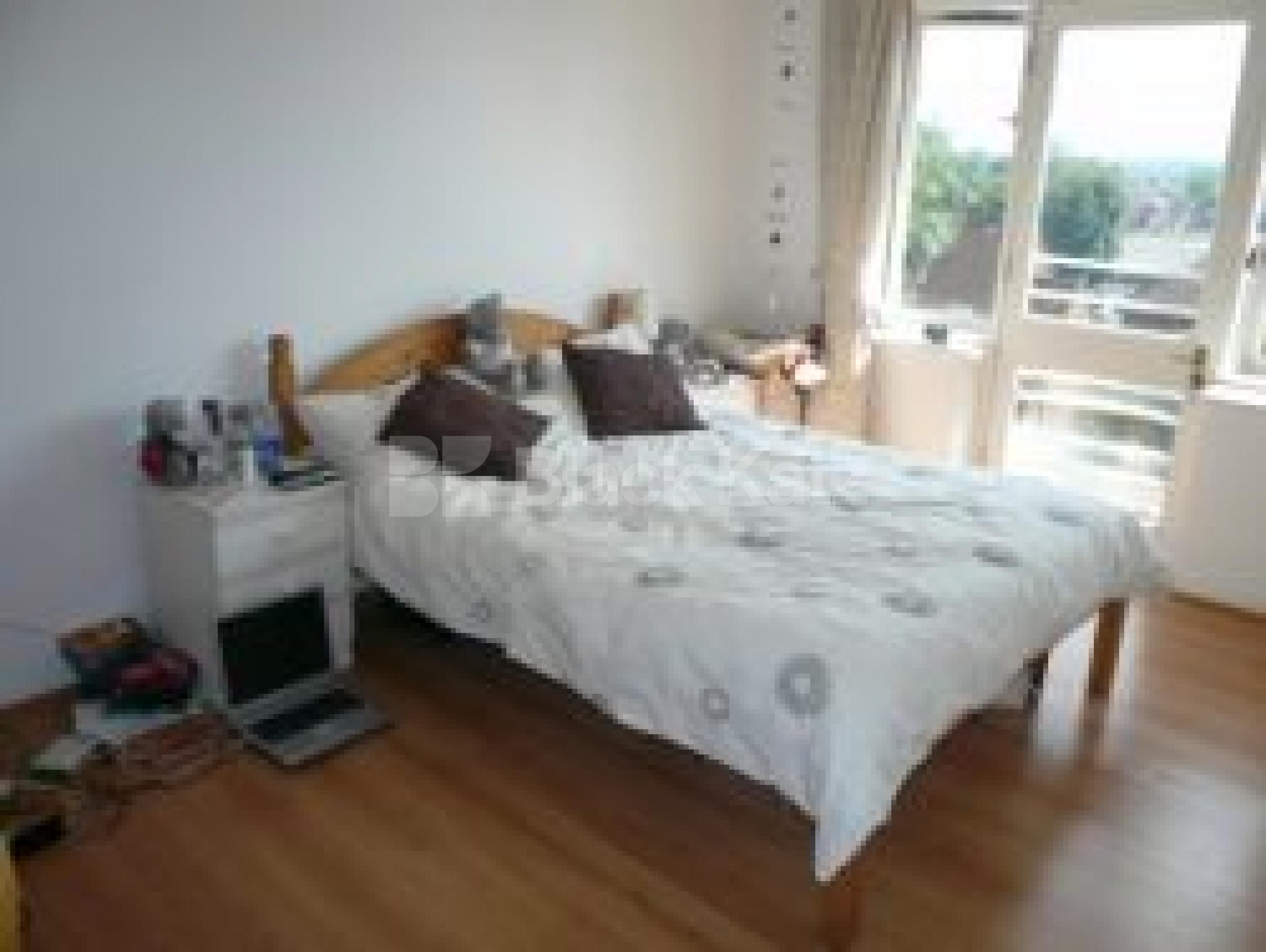 			NEW INSTRUCTION! , 2 Bedroom, 1 bath, 1 reception Flat			 Torrington Park, NORTH FINCHLEY  N12